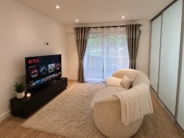 Nice 1Bed Flat In Colindale with Gym, Pool, Garden