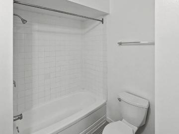 Norberry Residences 2660 Norberry Cres 740, 790 & 840...
