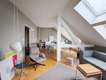 Ohne Makler! Eigentumswohnung in schönem Altbau