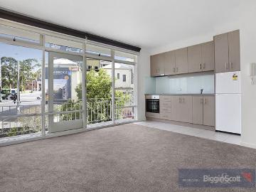 ONE BEDROOM APARTMENT CLOSE TO MCG