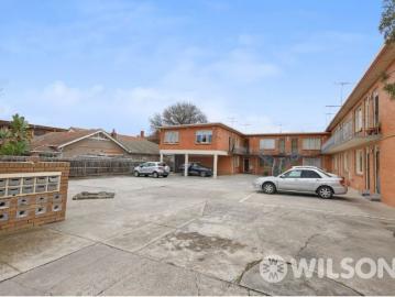 One Bedroom Apartment in a Perfect Location