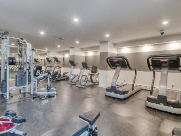 O'Neil Tower 1 Bedroom Apartment for Rent at 700 9...