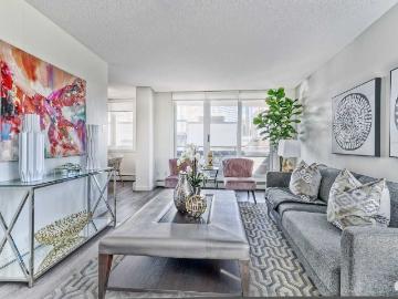 O'Neil Tower Studio Apartment for Rent at 700 9 St...
