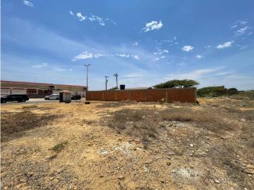 Parcela de terreno Ubicado en el Sector el Cardón