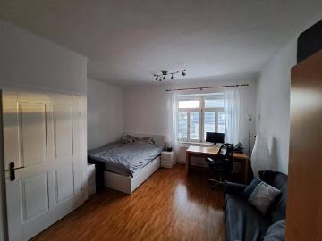 Pärchenwohnung, 2 er WG oder Single? Schöne 2 Zimmer...