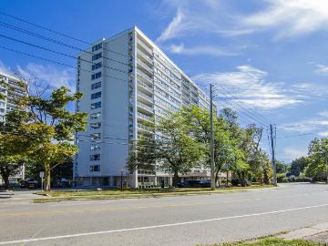 Park Terrace I 3 Bedroom Apartment for Rent at 199 Queen...