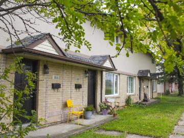 Parklane Townhomes 3 Bedroom Home for Rent at 930...