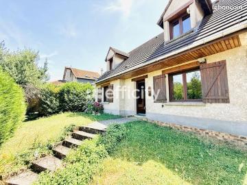 Pavillon 7 pièces 200 m²