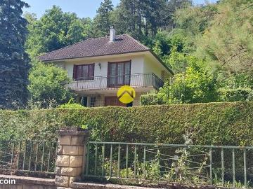 Pavillon a rafraîchir avec terrain