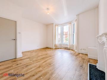 Pendennis Road, London SW16, 1 bed flat to rent, £1,695...