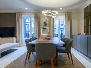 Piso de alto standing de 120 m2 en alquiler en Madrid,...