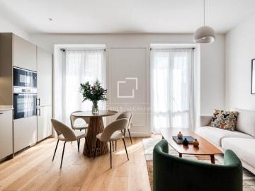 Piso de alto standing de 76 m2 en venta en Madrid, España