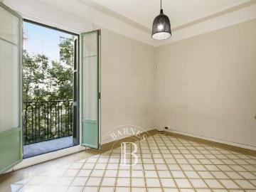 Piso de alto standing de 93 m2 en venta en Barcelona, España