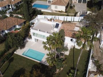 Piso de lujo de 330 m2 en venta en Guadalmina, Andalucía