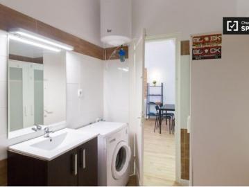 Piso de 2 habitaciones en alquiler en El Raval, perfecto...