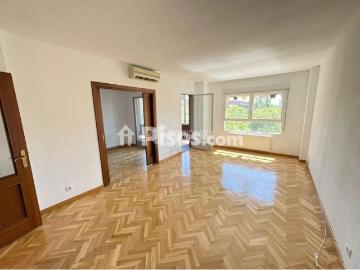 Piso en alquiler en Prosperidad
