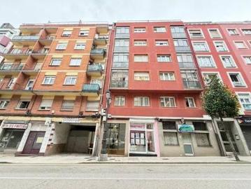 Piso en Venta en Oviedo