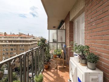 Piso en venta en Barcelona, de 80 m² 4 habitaciones por...