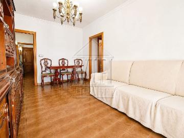 Piso en venta en calle Napoles, Santa Coloma de...