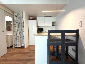 Piso en venta en calle Casas i Amigó, Badalona, de 28 m²...