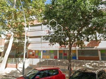 Piso en venta en calle De Messina, Barcelona, de 64 m² 2...