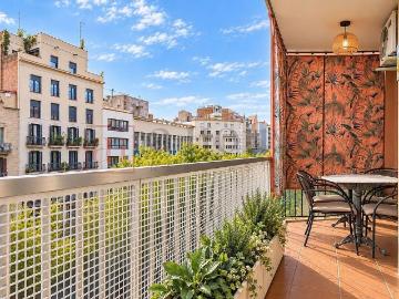 Piso en venta en calle Del Comte D'urgell,...