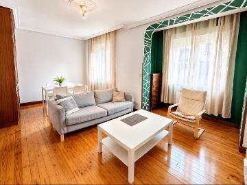 Piso en Venta en 2º Ensanche