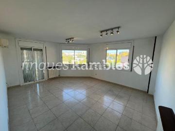 Piso, Vilanova del Camí