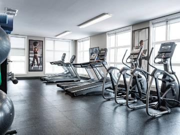 Podium Apartments 1 Bedroom Apartment for Rent at 8620...