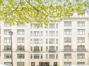 Portland Place, London, 3 Bedroom Apartment