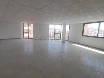 Plateau 89 m² en plein Bd Yaakoub Mansour Guéliz