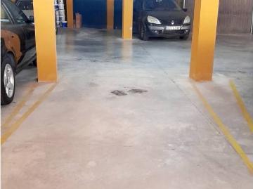 Plaza de parking garaje