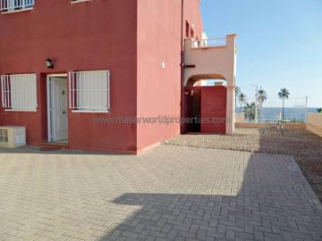 Planta baja en Venta en El Alamillo
