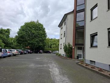 Provisionsfrei! Top Lage 4 Zimmerwohnung Tiefgarage