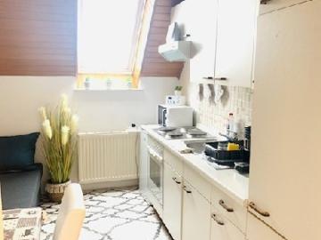 Provisionsfreie Stadtwohnung mit Balkon und Garten in...