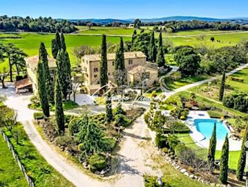Propriété avec piscine