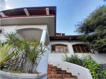 PRADOS DEL ESTE. VENTA CASA /1.505 MTS2 T. /900MTS2 C. /...
