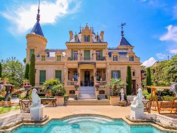 Prestigieux château en vente Antibes, France