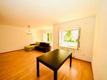 Privat! Helle 3 Zimmer Wohnung in der Innenstadt