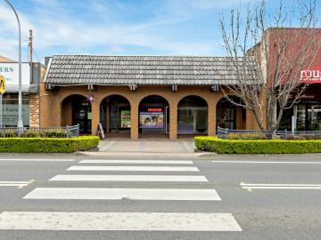 Prime CBD Commercial Space â Lease One or Both Tenancies