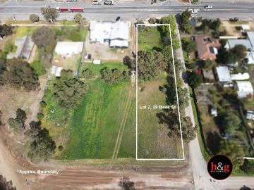 Prime Main Road Frontage Central Location