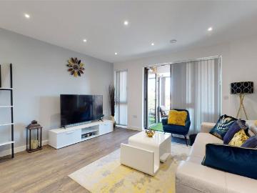 Purley Way, Croydon CR0, 1 bed flat to rent, £1,500 pcm...