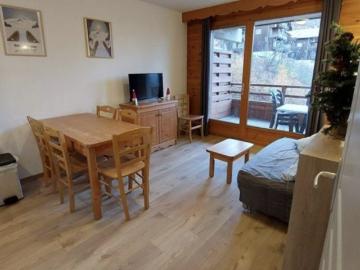 PUY ST VINCENT 1800 RESIDENCE AVEC PISCINE JOLI T2 + CM TE