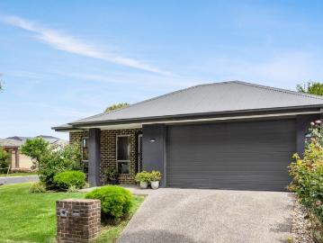 Quality 3 bedroom plus study/fourth bedroom!