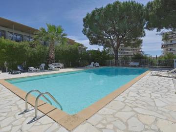 Rare à la vente – Superbe 2 pièces en rez de jardin avec...