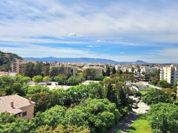 RARE A LA VENTE Villa sur le toit, T4 120 m² + 110 m² de...