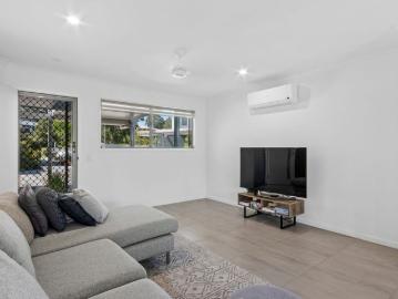 Rare 3B2B Family Townhouse with Bush & Water Reserve Views