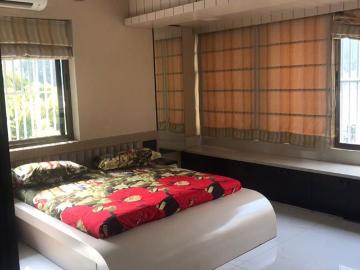 Rental | 3 BHK 1100 Sq.Ft. Apartment in Tardeo
