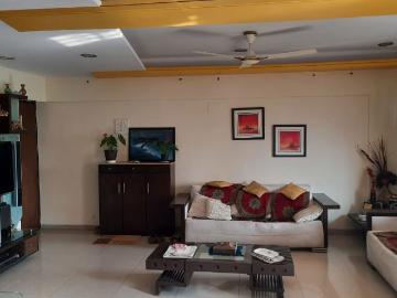 Rental | 2 BHK 1000 Sq.Ft. Apartment in Bhusari Colony