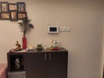 Rental | 2 BHK 915 Sq.Ft. Apartment in Radha Govind